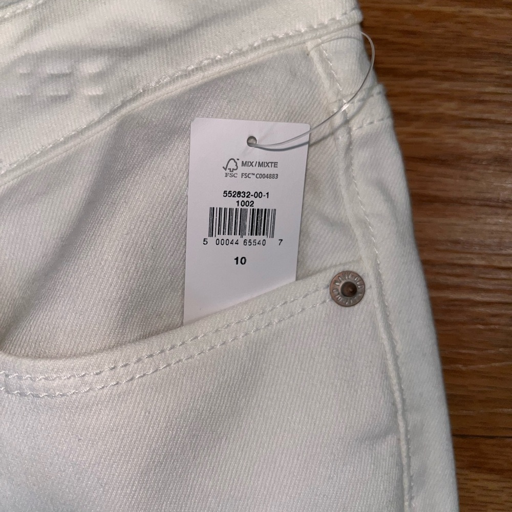 NWT Old Navy Women's White Ankle Jeans